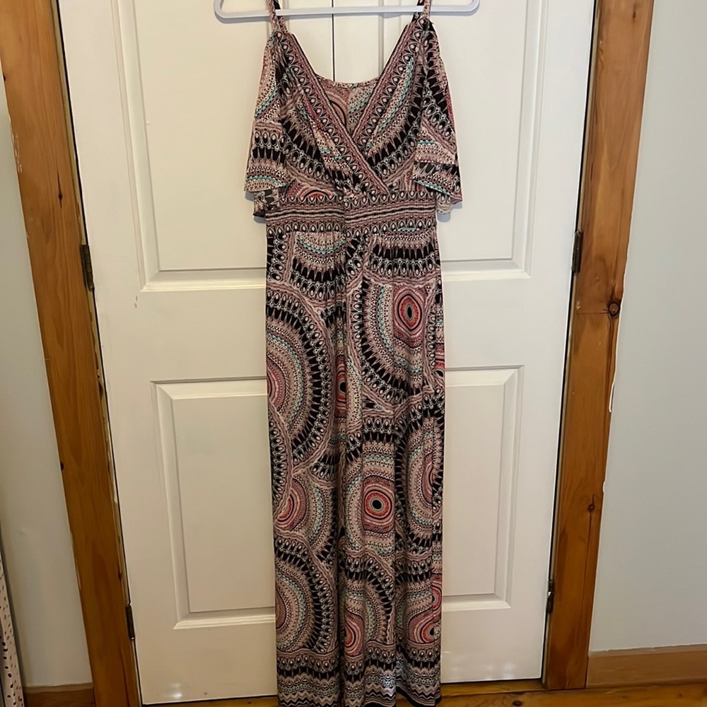 Cold shoulder maxi dress